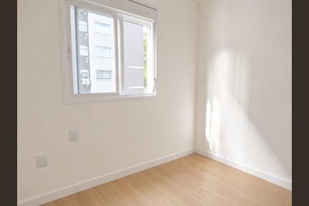 Quarto de apartamento para alugar com 2 quartos, 55m² em Jardim Sabará, Porto Alegre