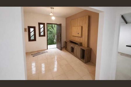 Sala de casa para alugar com 2 quartos, 120m² em S Joao Rio Vermelho, Florianópolis