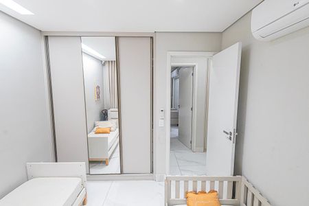 Apartamento à venda com 70m², 3 quartos e 2 vagasQuarto 2