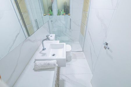 Apartamento à venda com 70m², 3 quartos e 2 vagasBanheiro