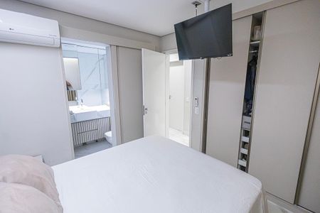 Apartamento à venda com 70m², 3 quartos e 2 vagasQuarto 1/ suite