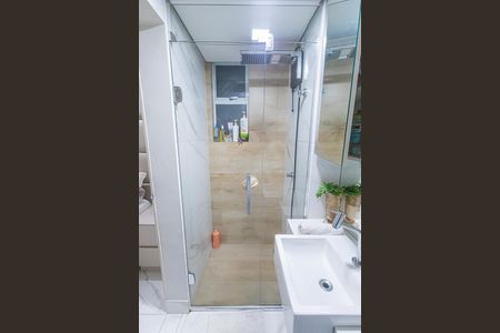 suite de apartamento à venda com 3 quartos, 70m² em Planalto, Belo Horizonte