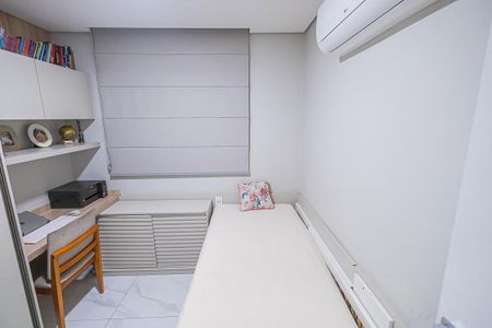 Apartamento à venda com 70m², 3 quartos e 2 vagasQuarto 3