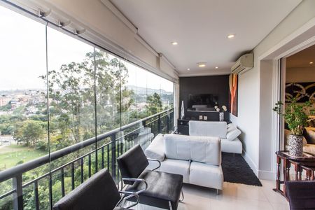 Apartamento à venda com 144m², 2 quartos e 2 vagas Apartamento à venda com 144m², 2 quartos e 2 vagasVaranda