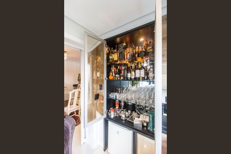 Apartamento à venda com 144m², 2 quartos e 2 vagas Apartamento à venda com 144m², 2 quartos e 2 vagasDetalhe