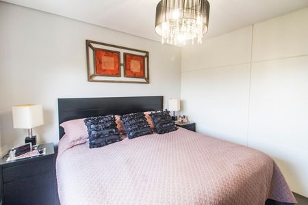 Apartamento à venda com 144m², 2 quartos e 2 vagas Apartamento à venda com 144m², 2 quartos e 2 vagasSuíte