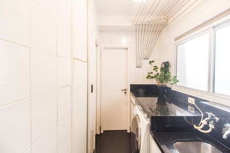 Apartamento à venda com 144m², 2 quartos e 2 vagas Apartamento à venda com 144m², 2 quartos e 2 vagasÁrea de Serviço