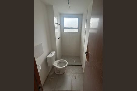 Apartamento para alugar com 42m², 2 quartos e sem vagaBanheiro