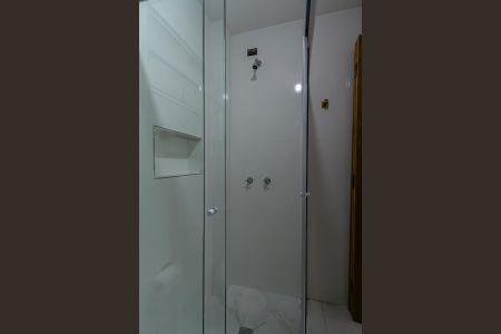 Apartamento para alugar com 51m², 1 quarto e 1 vaga Apartamento para alugar com 51m², 1 quarto e 1 vagaBanheiro da Suíte