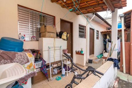 Casa para alugar com 249m², 4 quartos e 6 vagasCasas 2 e 3