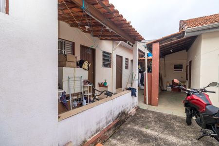 Casa para alugar com 249m², 4 quartos e 6 vagasCasas 2 e 3