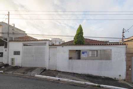 Casa para alugar com 249m², 4 quartos e 6 vagasFachada