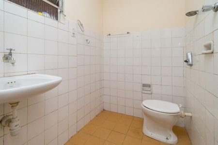 Casa para alugar com 249m², 4 quartos e 6 vagasBanheiro da Suíte