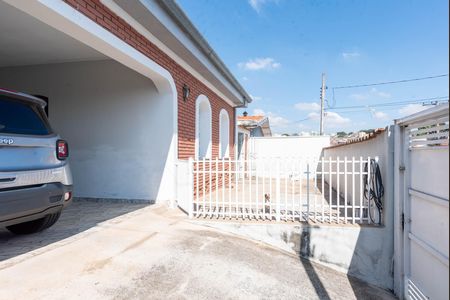Casa à venda com 360m², 3 quartos e 2 vagas Casa à venda com 360m², 3 quartos e 2 vagasGaragem