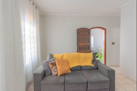 Casa à venda com 360m², 3 quartos e 2 vagas Casa à venda com 360m², 3 quartos e 2 vagasSala