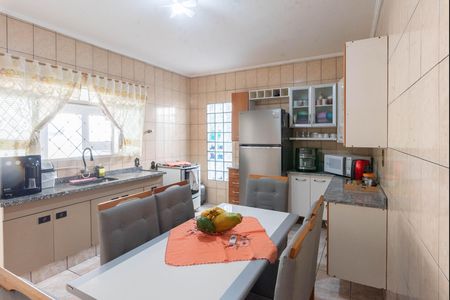 Casa à venda com 360m², 3 quartos e 2 vagas Casa à venda com 360m², 3 quartos e 2 vagasCozinha