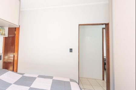 Suíte de casa à venda com 3 quartos, 360m² em Vila Aeroporto, Campinas