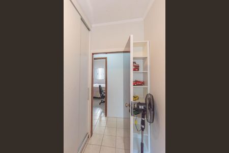Casa à venda com 360m², 3 quartos e 2 vagas Casa à venda com 360m², 3 quartos e 2 vagasQuarto 2
