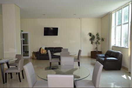 Apartamento à venda com 68m², 2 quartos e 2 vagasSalão de Festas
