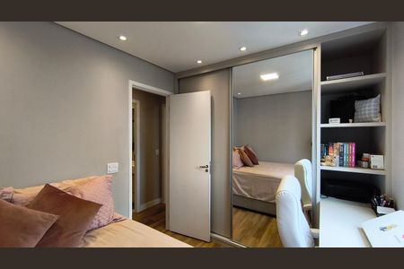 Apartamento à venda com 68m², 2 quartos e 2 vagas Apartamento à venda com 68m², 2 quartos e 2 vagasQuarto 1