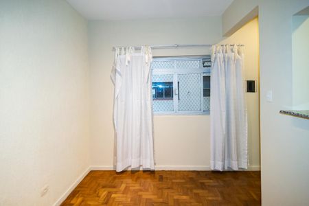 Apartamento à venda com 39m², 1 quarto e 1 vaga Apartamento à venda com 39m², 1 quarto e 1 vagaSala