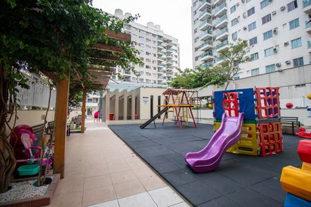 Apartamento à venda com 57m², 2 quartos e 1 vaga Apartamento à venda com 57m², 2 quartos e 1 vagaÁrea comum - Playground