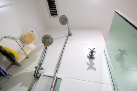 Apartamento à venda com 57m², 2 quartos e 1 vaga Apartamento à venda com 57m², 2 quartos e 1 vagaBanheiro
