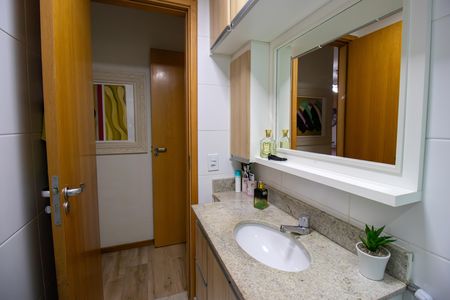 Apartamento à venda com 57m², 2 quartos e 1 vaga Apartamento à venda com 57m², 2 quartos e 1 vagaBanheiro da Suíte