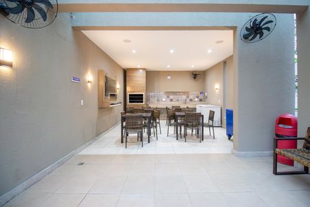 Apartamento à venda com 57m², 2 quartos e 1 vaga Apartamento à venda com 57m², 2 quartos e 1 vagaÁrea comum - Churrasqueira