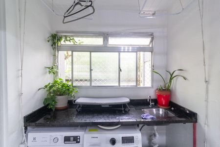Apartamento à venda com 74m², 3 quartos e 1 vaga Apartamento à venda com 74m², 3 quartos e 1 vagaÁrea de Serviço