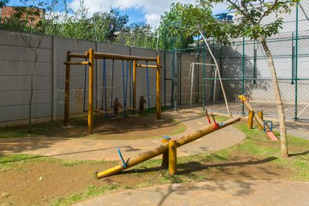 Apartamento à venda com 42m², 2 quartos e sem vagaÁrea comum - Playground