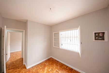 Casa à venda com 4 quartos, 160m² em Vila Santa Clara, São Paulo