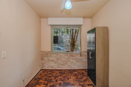 Quarto 1 de apartamento para alugar com 1 quarto, 48m² em Rubem Berta, Porto Alegre