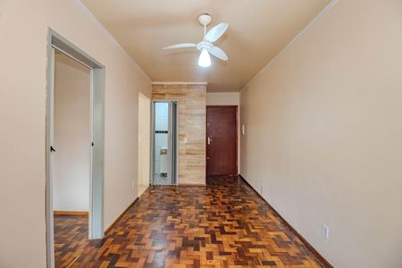 Sala de apartamento para alugar com 1 quarto, 48m² em Rubem Berta, Porto Alegre