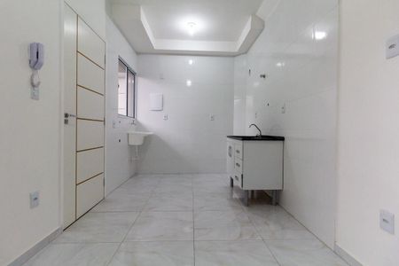 Sala, Cozinha e Área de Serviço de apartamento para alugar com 1 quarto, 30m² em Artur Alvim, São Paulo