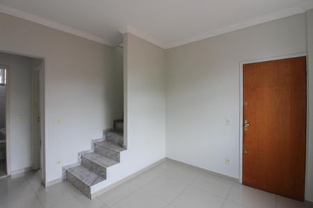 Sala 1 de apartamento à venda com 3 quartos, 95m² em Palmares, Belo Horizonte