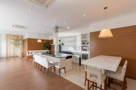 Apartamento à venda com 100m², 1 quarto e 2 vagas Apartamento à venda com 100m², 1 quarto e 2 vagasArea Comum