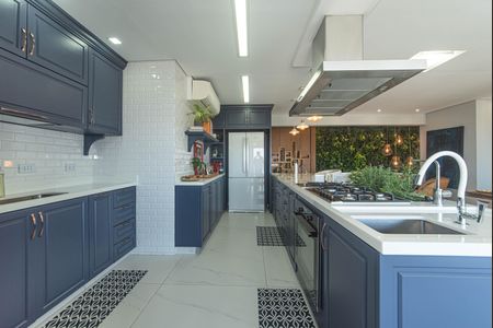Apartamento à venda com 100m², 1 quarto e 2 vagas Apartamento à venda com 100m², 1 quarto e 2 vagasCozinha