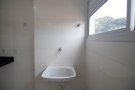 Apartamento à venda com 48m², 2 quartos e 1 vagaCozinha e Área de Serviço