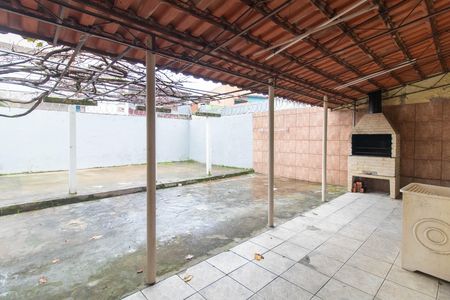 Casa para alugar com 100m², 3 quartos e 1 vaga Casa para alugar com 100m², 3 quartos e 1 vagaQuintal