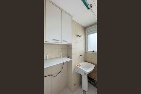 Apartamento à venda com 75m², 2 quartos e 2 vagasCozinha e Área de Serviço