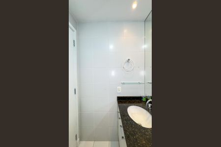 Apartamento à venda com 75m², 2 quartos e 2 vagasBanheiro