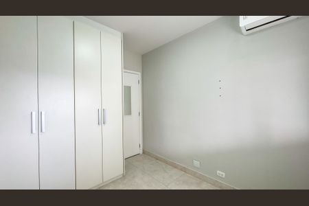 Apartamento à venda com 75m², 2 quartos e 2 vagasQuarto 2