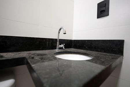 Apartamento para alugar com 48m², 2 quartos e 1 vaga Apartamento para alugar com 48m², 2 quartos e 1 vagaBanheiro