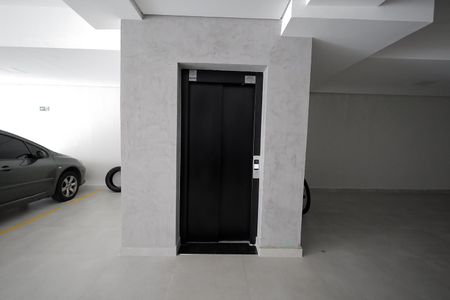 Apartamento para alugar com 48m², 2 quartos e 1 vaga Apartamento para alugar com 48m², 2 quartos e 1 vagaElevador