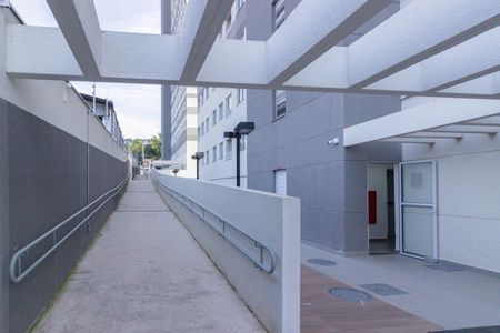 Apartamento para alugar com 28m², 2 quartos e 1 vaga Apartamento para alugar com 28m², 2 quartos e 1 vagaEntrada Bloco
