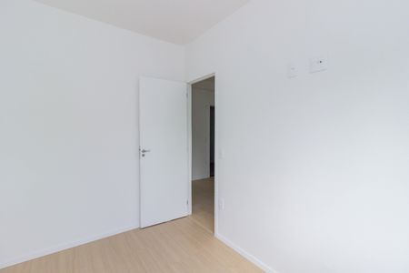 Quarto 1 de apartamento para alugar com 2 quartos, 28m² em Jardim Jaragua (sao Domingos), São Paulo