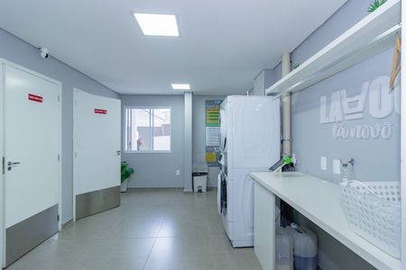 Apartamento para alugar com 28m², 2 quartos e 1 vaga Apartamento para alugar com 28m², 2 quartos e 1 vagaLavanderia
