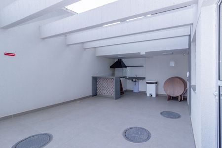 Apartamento para alugar com 28m², 2 quartos e 1 vaga Apartamento para alugar com 28m², 2 quartos e 1 vagaÁrea comum - Churrasqueira