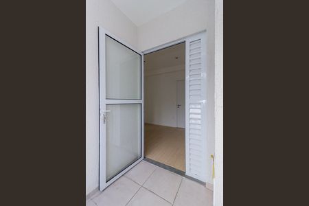 Apartamento para alugar com 28m², 2 quartos e 1 vaga Apartamento para alugar com 28m², 2 quartos e 1 vagaVaranda